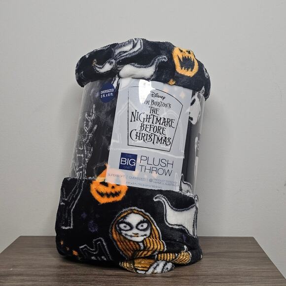Disney The Big One Oversized Nightmare Before Christmas Plush Throw NWT - Picture 2 of 3